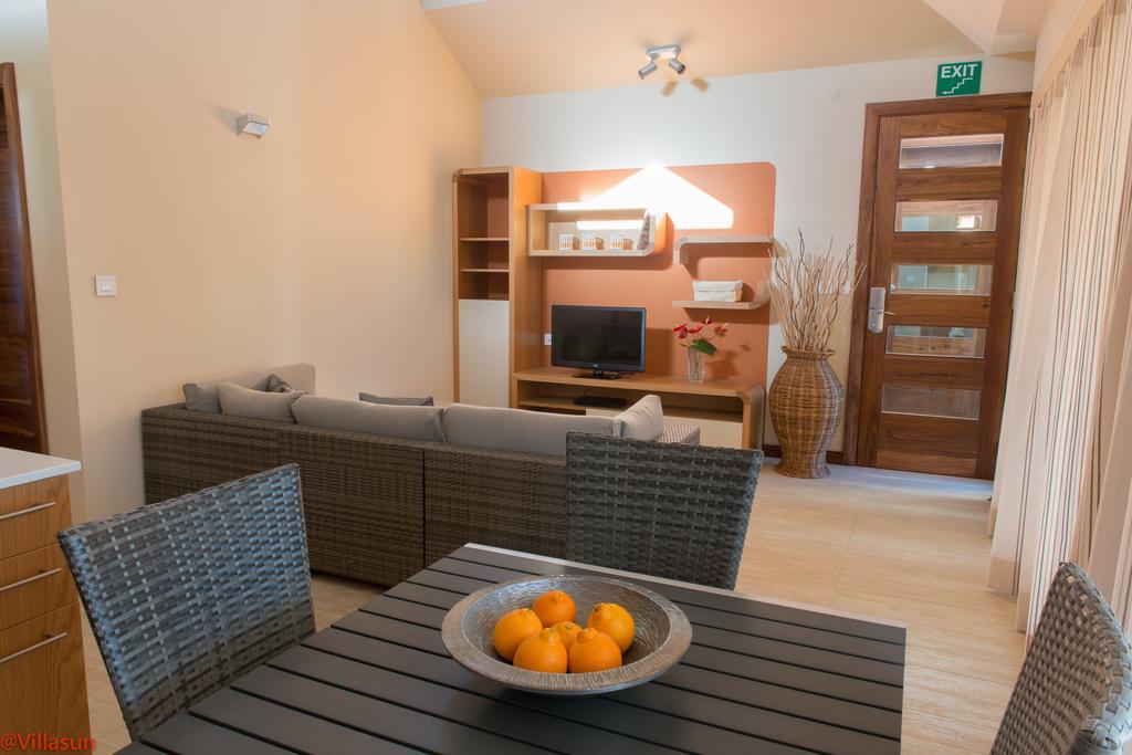 Villasun Luxury Apartments & Villas Flic-en-Flacq Екстериор снимка